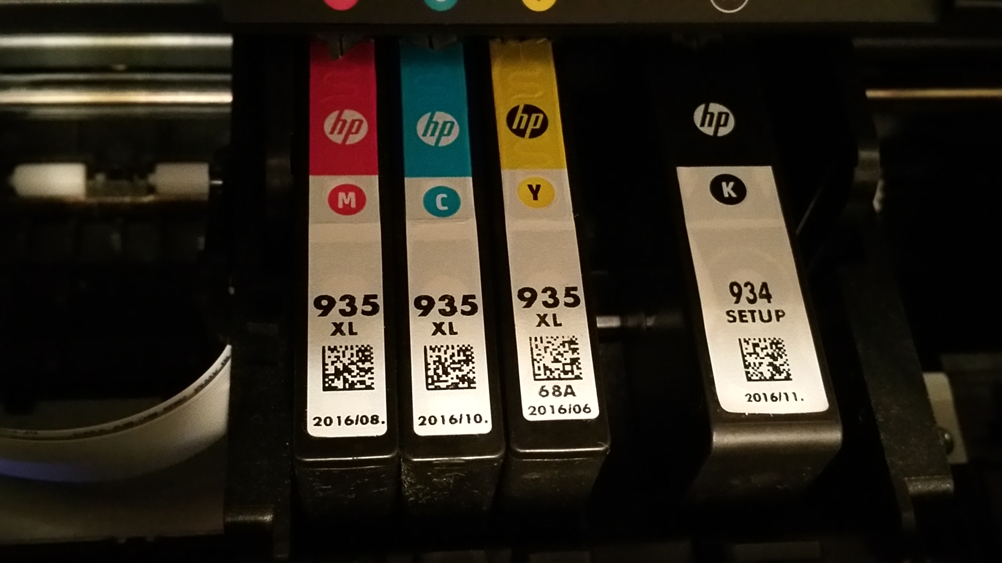 How do you replace the printhead in an HP printer?